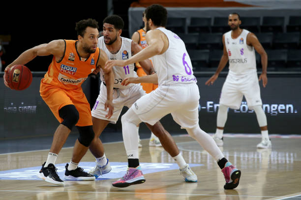 在高水平竞 在高水平竞