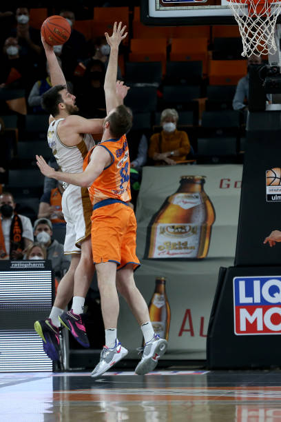 据知情人士 据知情人士