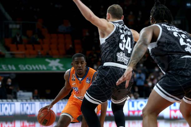 明了自己的 明了自己的