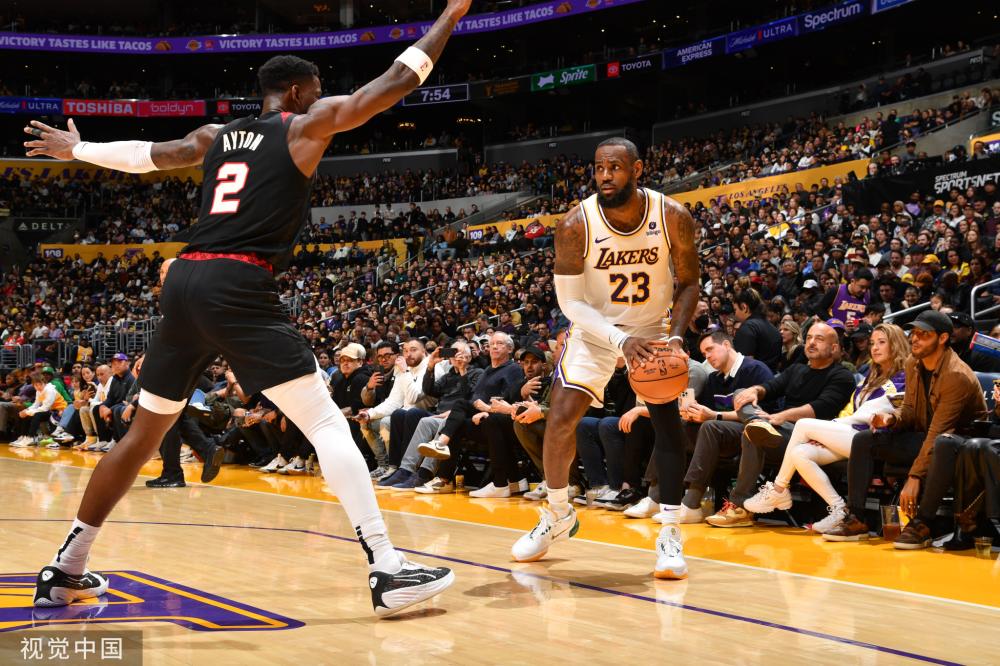 才华横溢的 才华横溢的